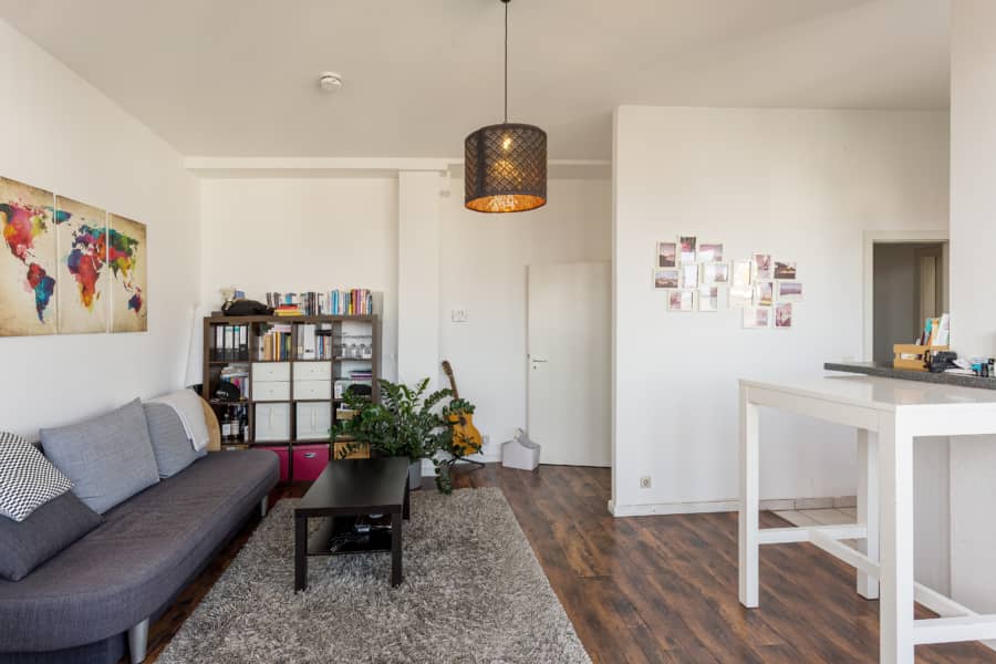 Wohnzimmer - Helle Dachgeschosswohnung nahe Boxhagener Platz sofort bezugsfrei