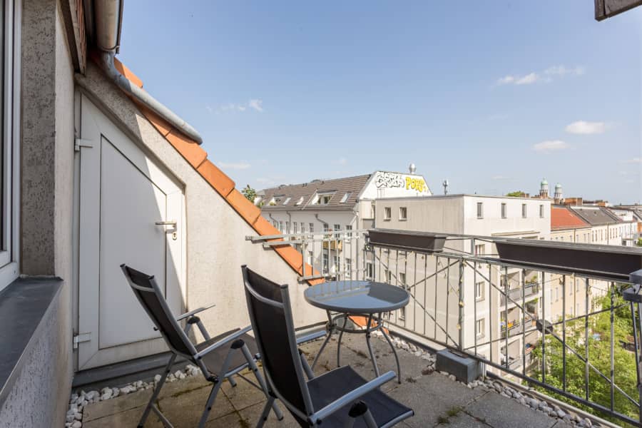 Dachterrasse - Helle Dachgeschosswohnung nahe Boxhagener Platz sofort bezugsfrei