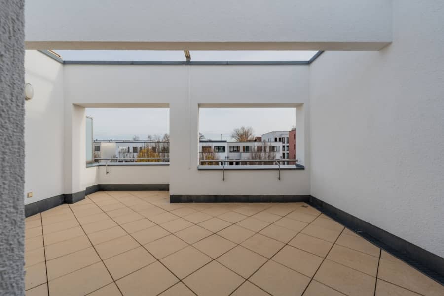 Terrasse Dachgeschoss - Townhaus an der Rummelsburger Bucht – familienfreundlich mit 6 Zimmern