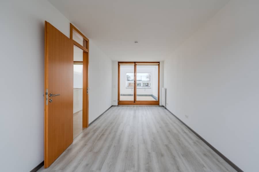 Schlafzimmer 4 Dachgeschoss Blick Terrasse - Townhaus an der Rummelsburger Bucht – familienfreundlich mit 6 Zimmern