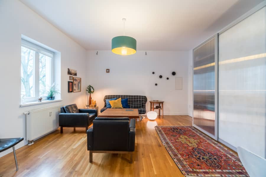 Rigaer_33-2 - Çok iyi durumda rahat eski daire!