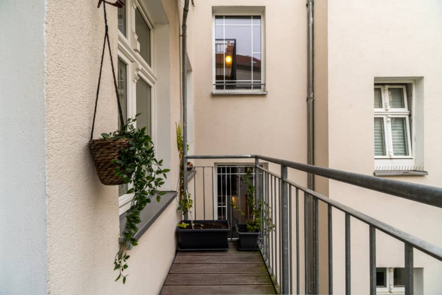 Rigaer_33-13 - Çok iyi durumda şirin eski daire!