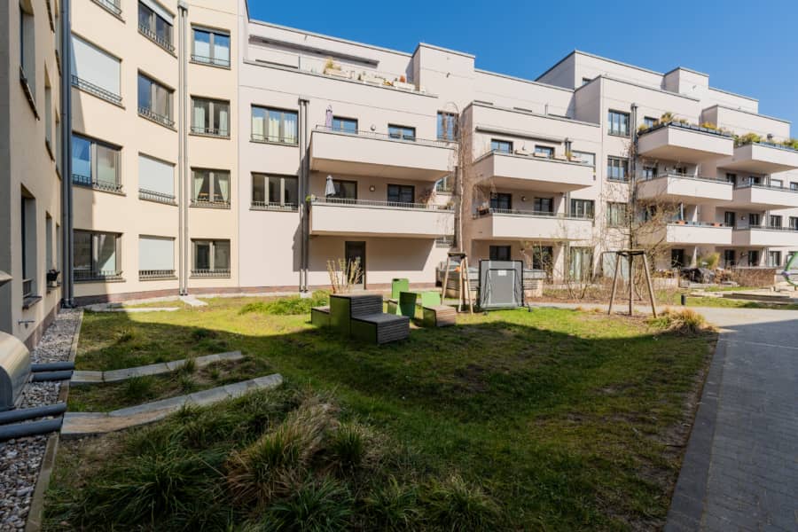 Blick vom Innenhof - Licht, Lage, Lebensqualität – modernes wohnen im schönen Karlshorst