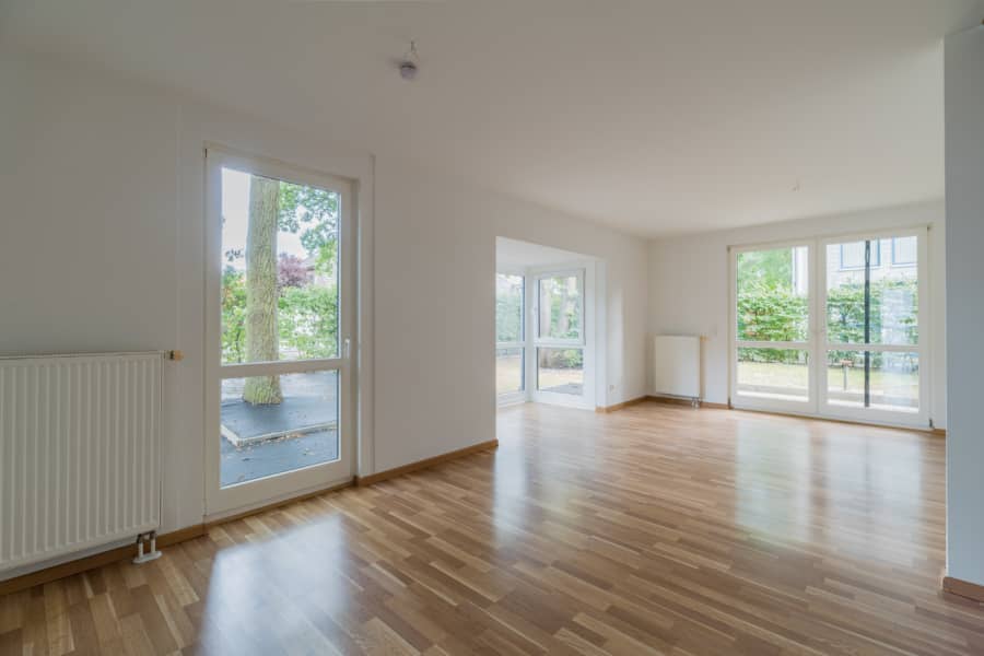 Wohnzimmer - Familientraum! Bezugsfreies Reihenendhaus in Falkensee