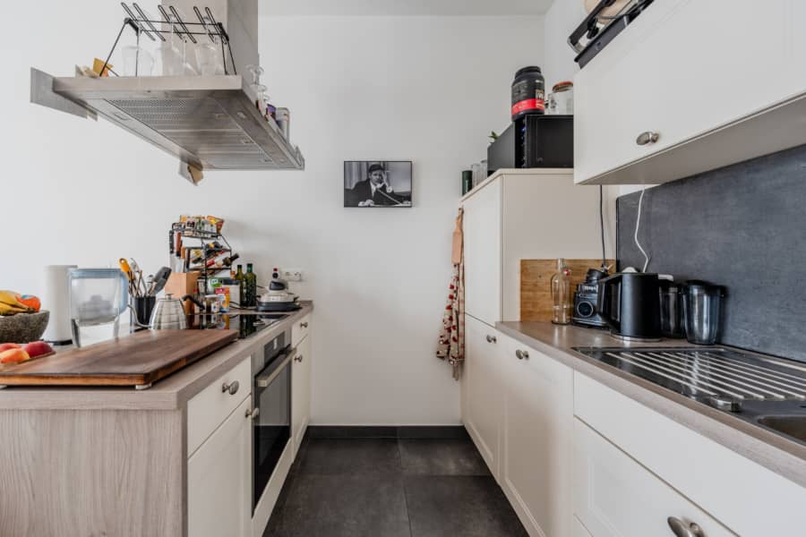 Küche - Zeitlos schön: Helle 2-Zimmer-Wohnung mit Balkon in gefragter Lage