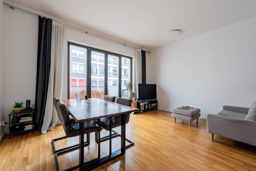 Wohn- und Essbereich - Zeitlos schön: Helle 2-Zimmer-Wohnung mit Balkon in gefragter Lage