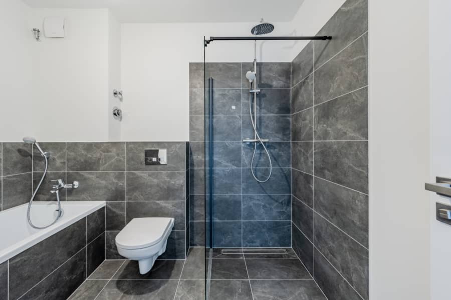 Bad - Erstbezug nach Renovierung – Dachgeschoss mit Panoramablick