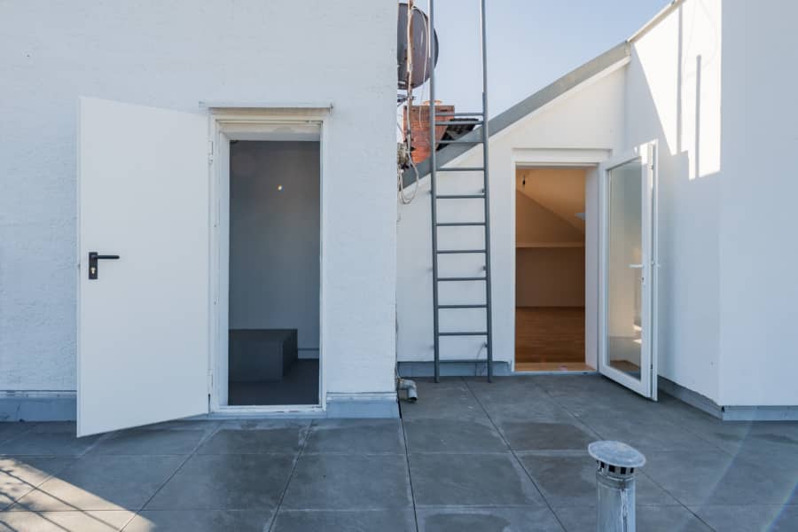 Dachterrasse - Erstbezug nach Renovierung – Dachgeschoss mit Panoramablick