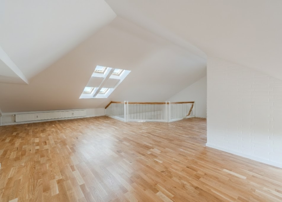 5. OG - Erstbezug nach Renovierung – Dachgeschoss mit Panoramablick