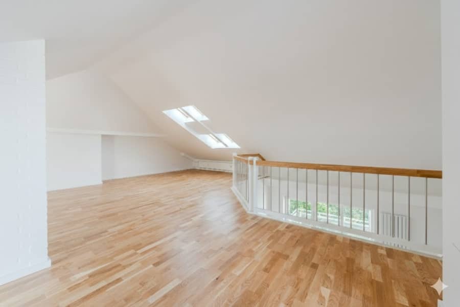 5. OG - Erstbezug nach Renovierung – Dachgeschoss mit Panoramablick