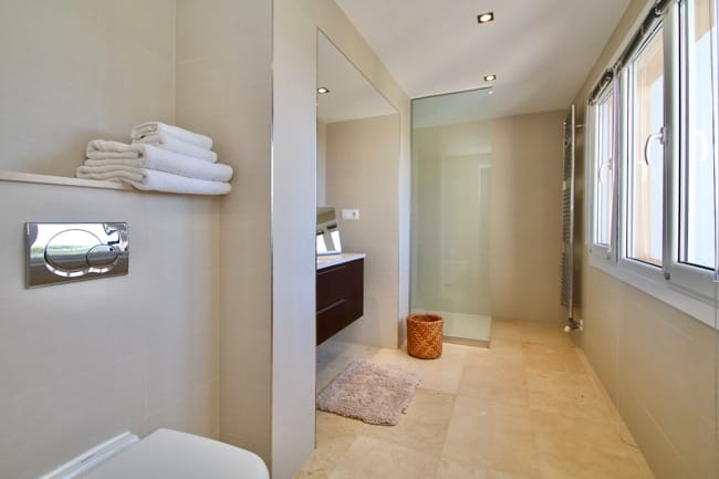 bathroom 3 - Port Andratx: Großzügige Villa mit 4 Schlafzimmern, Pool und Panoramablick zu verkaufen