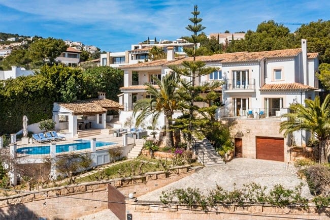 front - Port Andratx: Großzügige Villa mit 4 Schlafzimmern, Pool und Panoramablick zu verkaufen