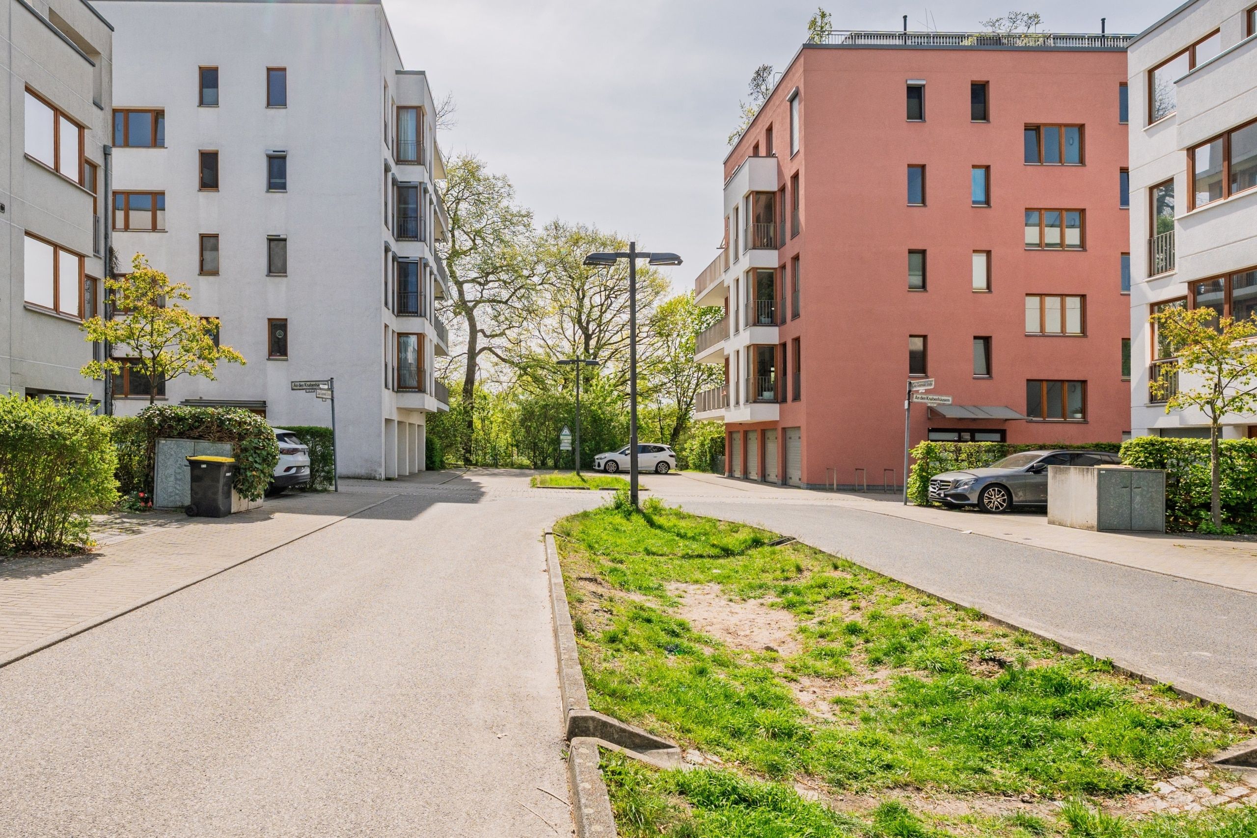 Gepflegtes Wohnquartier mit moderner Architektur