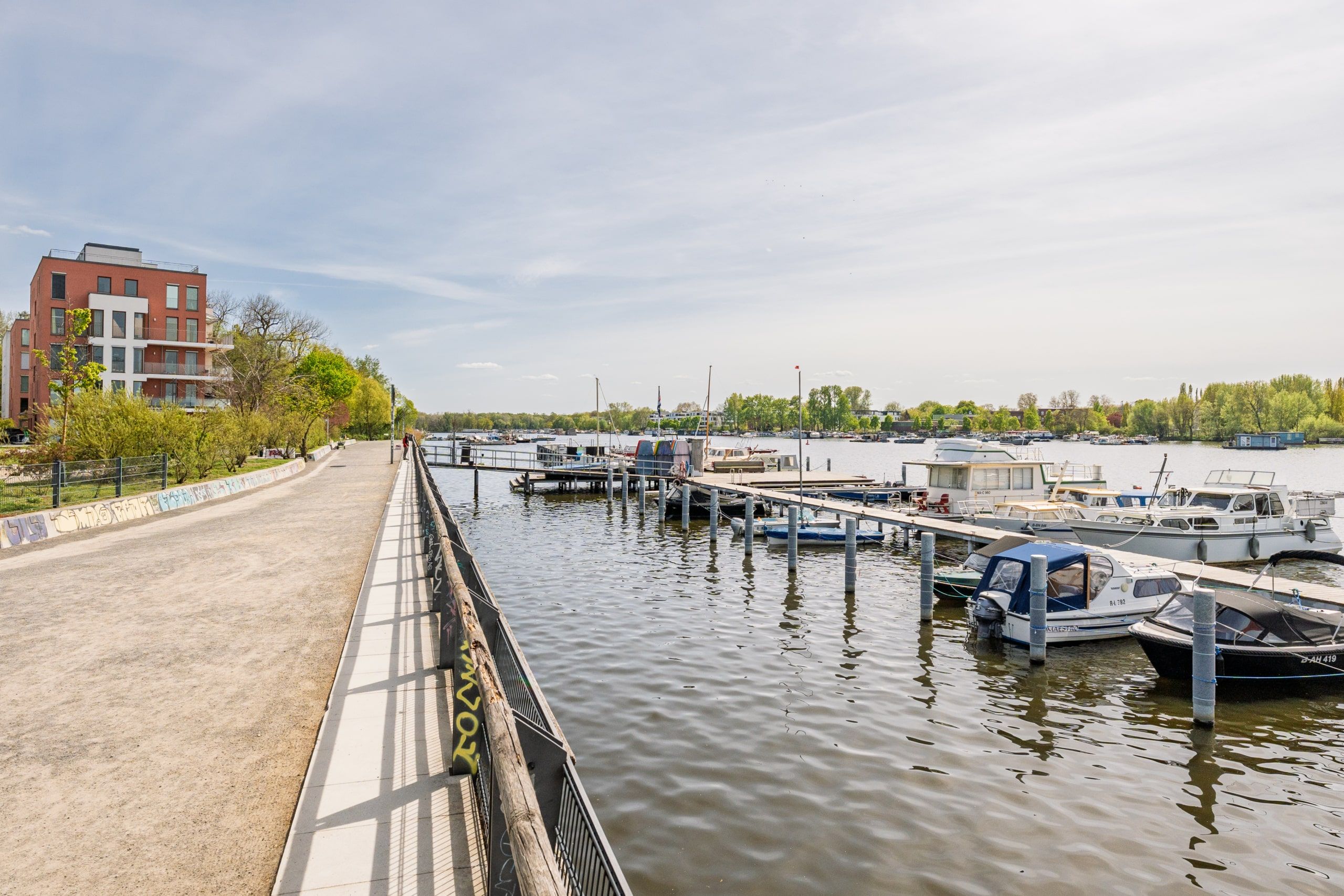Ruhige Wasserlage mit maritimem Charakter