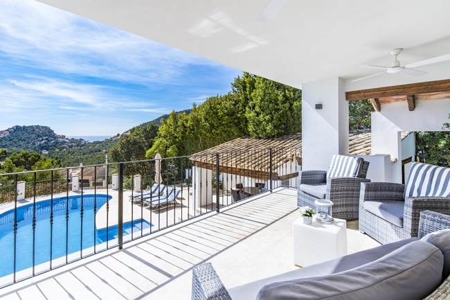 Kitchen terrace - Port Andratx: Großzügige Villa mit 4 Schlafzimmern, Pool und Panoramablick zu verkaufen