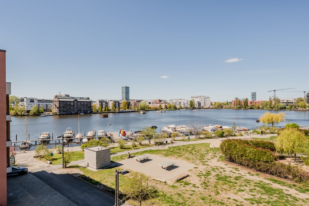 Freier Blick auf die Rummelsburger Bucht