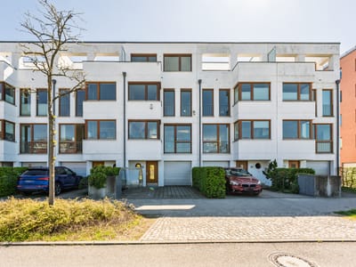 Townhouse-Architektur mit klaren Linien