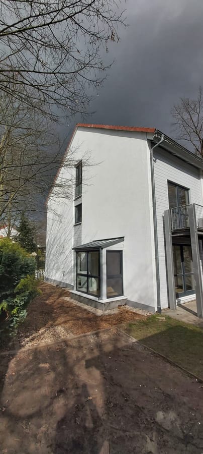 花园洋房景观-装修后首次入住--免费入住--法尔肯塞最适合家庭居住。