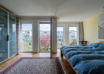 Zimmer mit Gartenblick