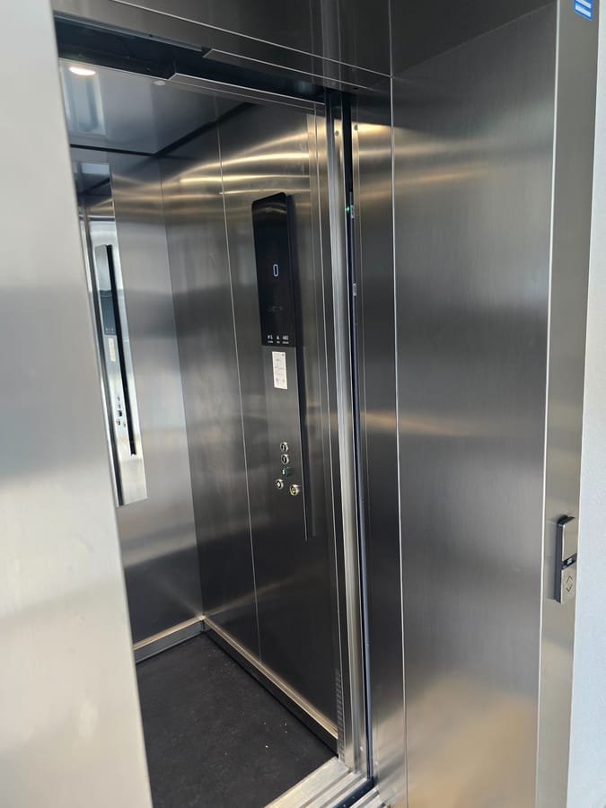 Neuer Fahrstuhl 2025 - Erstbezug nach Renovierung – Dachgeschoss mit Panoramablick