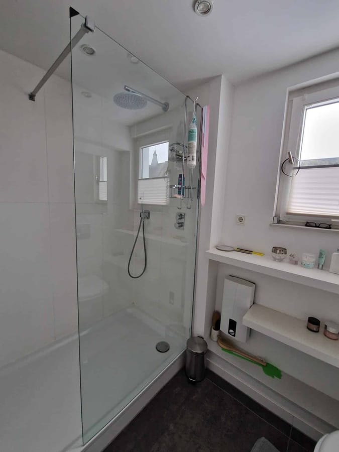 Großzügige Dusche - Maisonette mit Dachterrasse in Bestlage Köln-Altstadt
