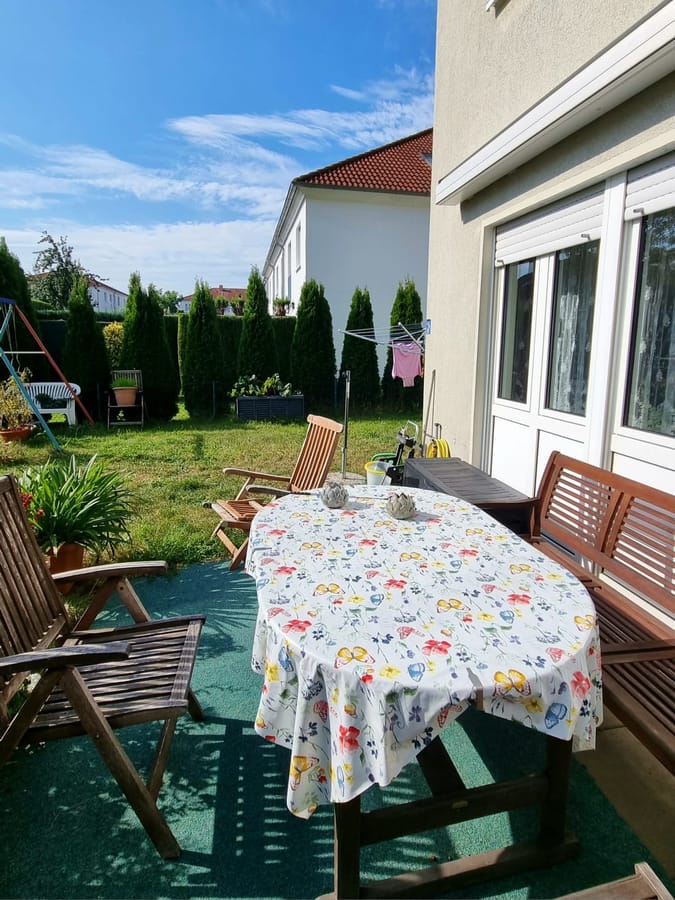 Terrasse - DAS IST EIN GUTER PREIS: Doppelhaushälfte 5 Zimmer mit 141 m² und Keller in Schöneiche bei Berlin