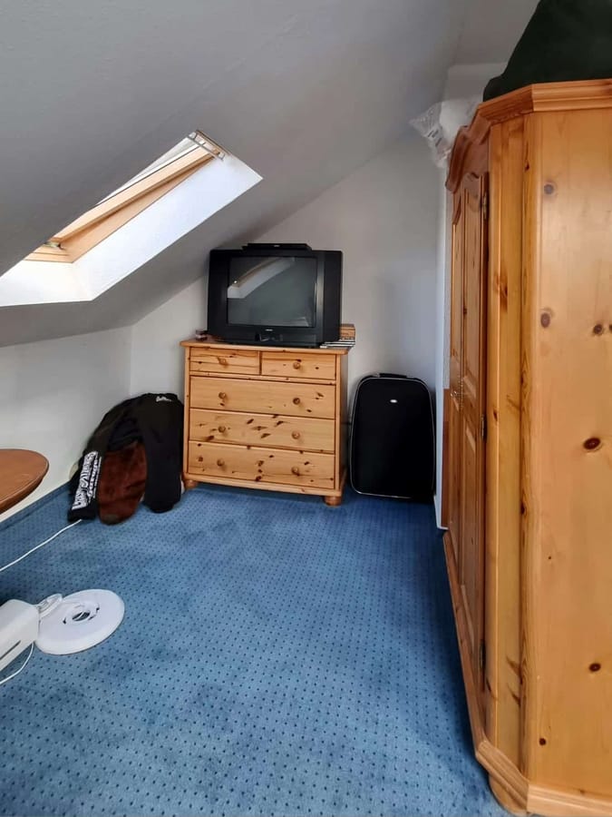 Schlafzimmer 2 - DAS IST EIN GUTER PREIS: Doppelhaushälfte 5 Zimmer mit 141 m² und Keller in Schöneiche bei Berlin