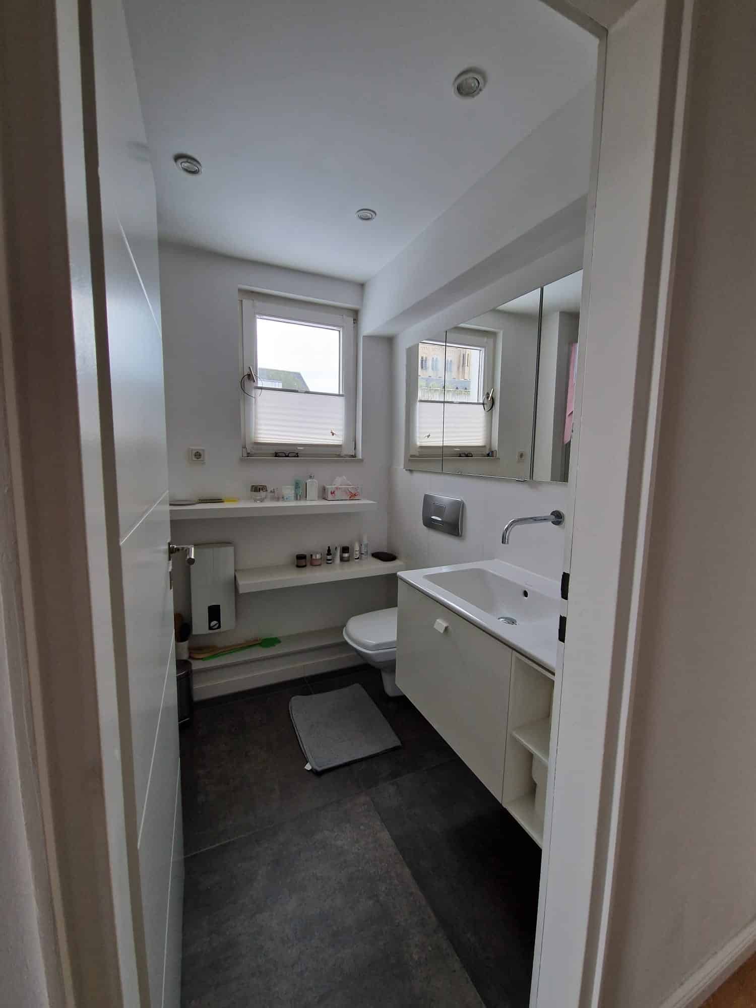 Tageslicht Badezimmer - Maisonette mit Dachterrasse in Bestlage Köln-Altstadt