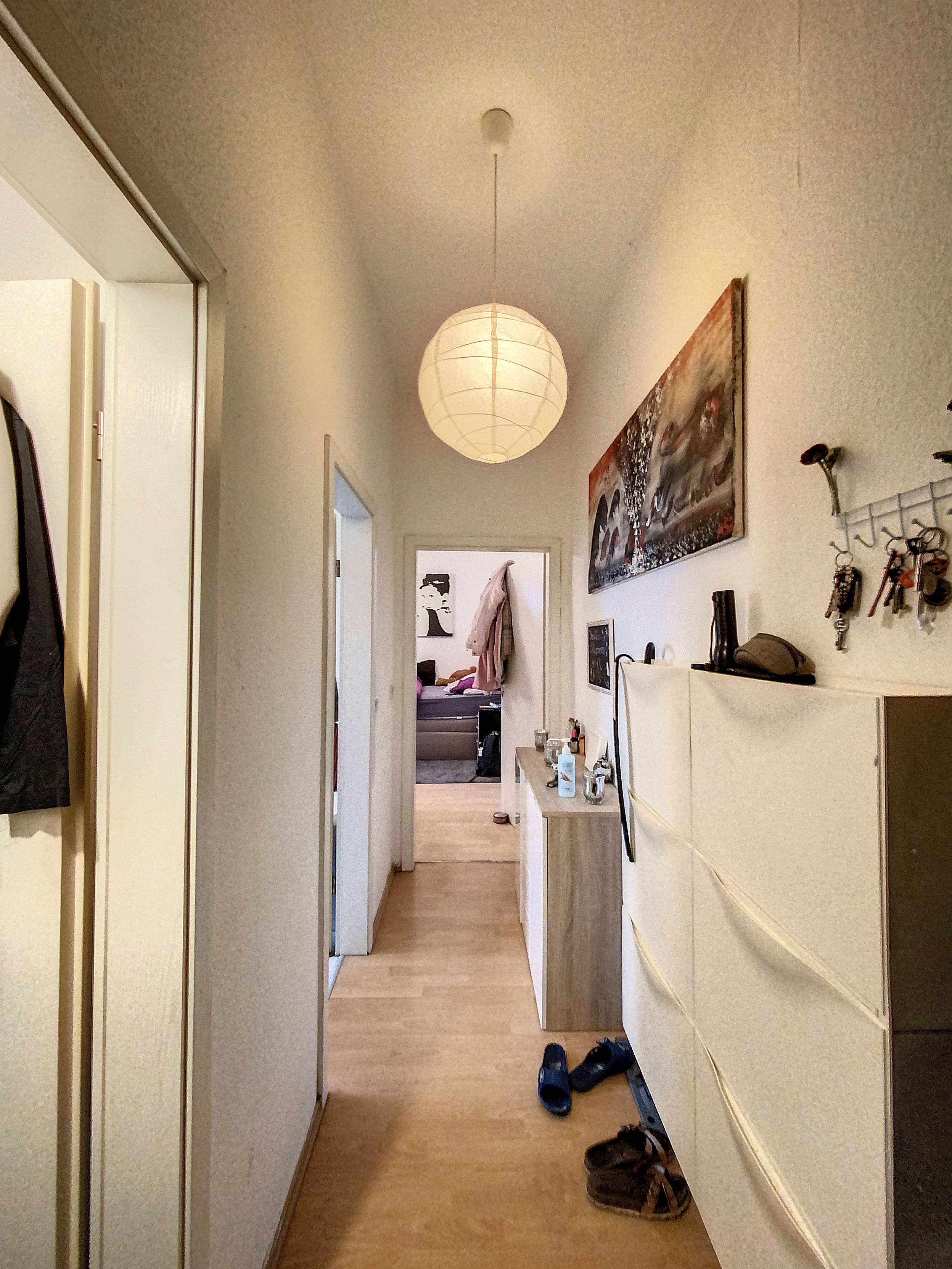 गलियारा - *सितंबर 2024 से उपलब्ध* फ्रेडरिकशाइन में टेरेस सहित सिंगल अपार्टमेंट