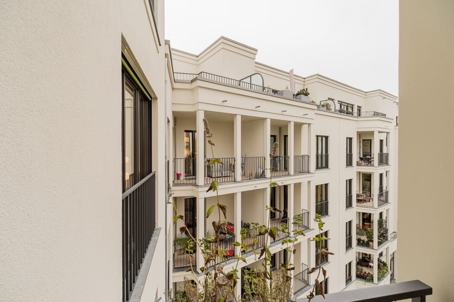 Neubau-Mehrfamilienhaus mit Innenhofbalkonen - Wunderschöne Eigentumswohnung mit sehr gutem Schnitt und Balkon nach Süden!