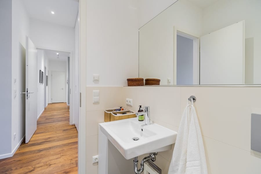 Helle Stadtwohnung mit Gäste-WC - Wunderschöne Eigentumswohnung mit sehr gutem Schnitt und Balkon nach Süden!