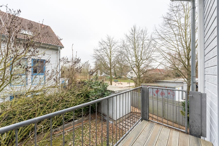 阳台-装修后首次入住免租金--法尔肯塞家庭的完美之选。