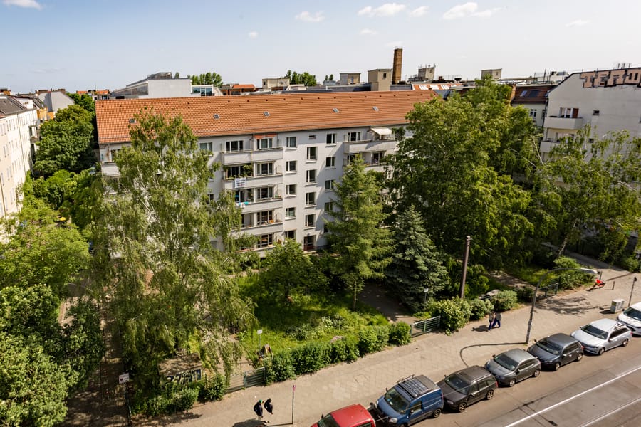 Aussicht - Helle Dachgeschosswohnung nahe Boxhagener Platz sofort bezugsfrei