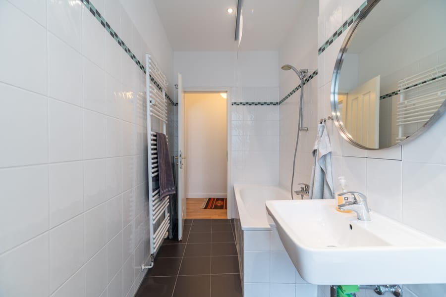 Rigaer_33-19 - Gemütliche Altbauwohnung in sehr gutem Zustand!