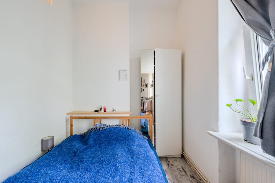 Einzelzimmer in Altbauwohnung mit Einbauschrank - Cozy Single Appartment – ready to move in from October 2024