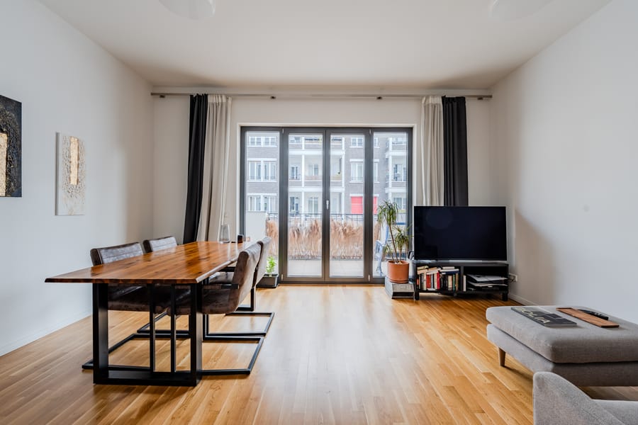 Wohn- und Essbereich - Zeitlos schön: Helle 2-Zimmer-Wohnung mit Balkon in gefragter Lage