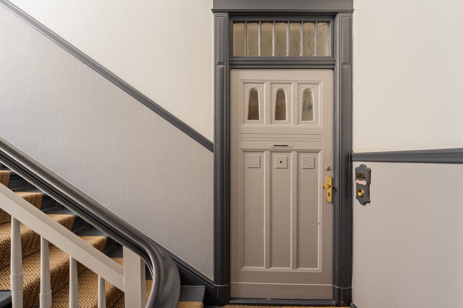 Platte deur - Mooi oud bouwjuweel in Friedenau - vlakbij Rüdesheimer Platz