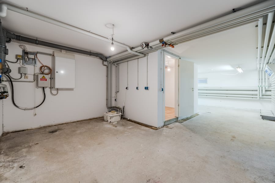 हैनेमैनस्ट्रासे 37ए-39 - आधुनिक टेरेस वाला घर, जिसमें नया टेरेस और लकड़ी का फर्श लगा है – ब्रिट्ज़ में रहने का आनंद लें!