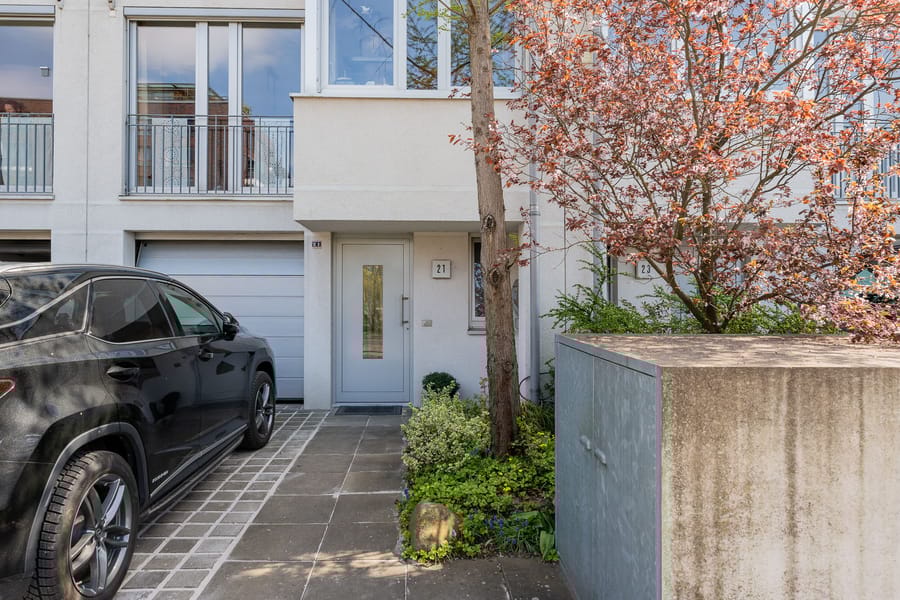Hauseingang - Wohnen am Wasser mit unverbaubarem Blick