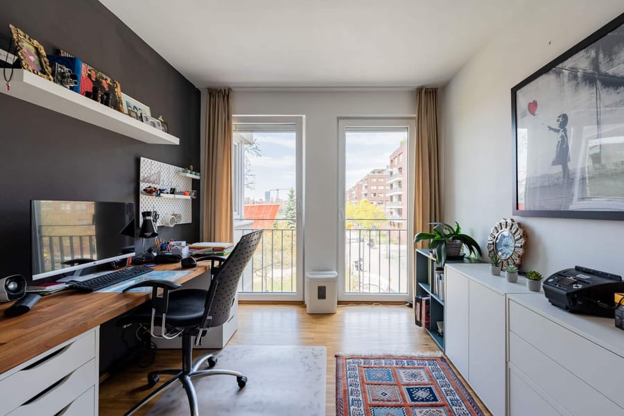 Zimmer zur Uferpromenade und Wasserblick - Wohnen am Wasser mit unverbaubarem Blick