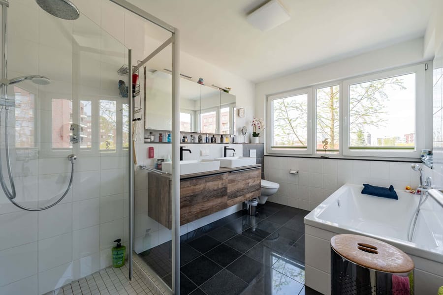 Badezimmer 2. Etage - Wohnen am Wasser mit unverbaubarem Blick