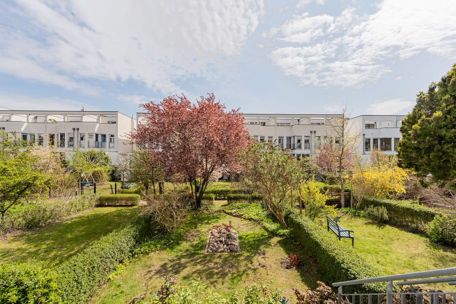 Garten Blick Beletage - Wohnen am Wasser mit unverbaubarem Blick
