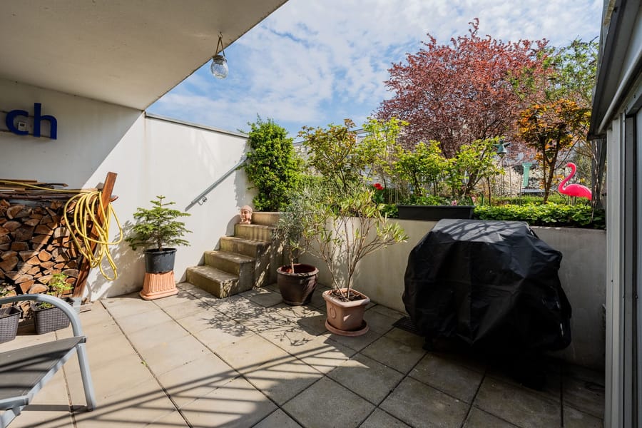 Terrasse EG 3 - Wohnen am Wasser mit unverbaubarem Blick