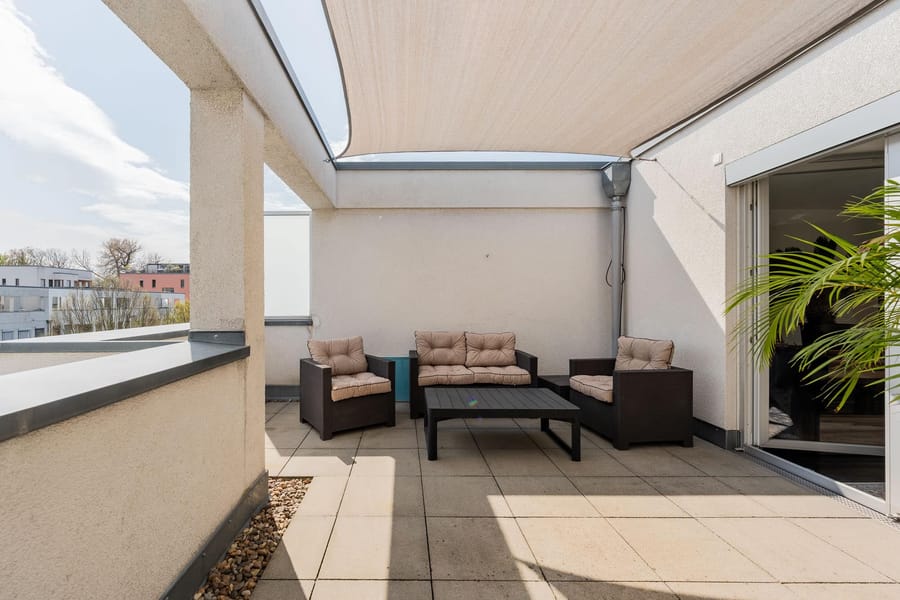Dachterrasse mit Garten- und Wasserblick - Wohnen am Wasser mit unverbaubarem Blick