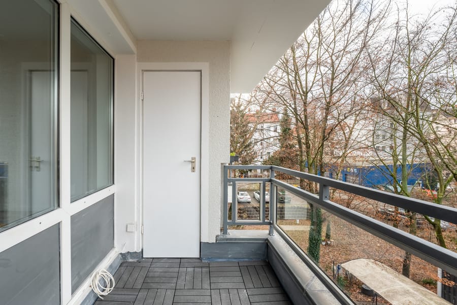 Kammer am Balkon - *PROVISIONSFREI + BEZUGSFREI* Frisch sanierte, schöne Eigentumswohnung im Erstbezug