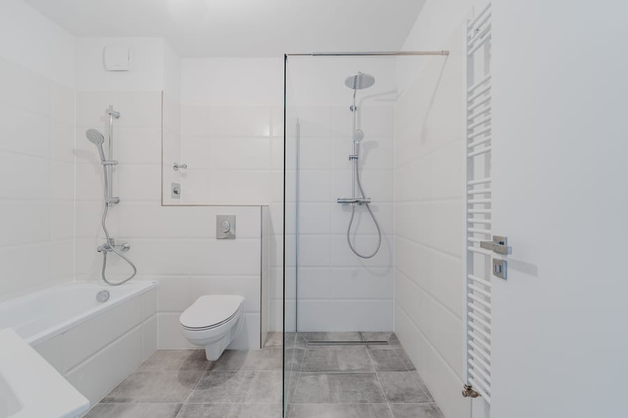 Ванная комната - Свежая модернизация, идеальное расположение, без комиссии - Настоящая изюминка 3 комнат!!!