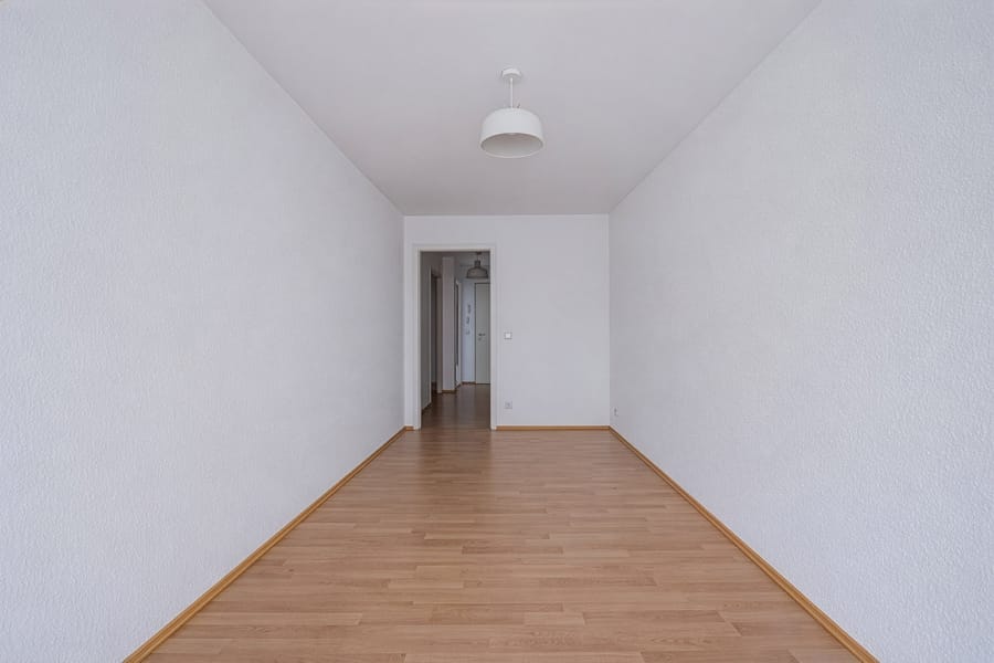 Schlafzimmer - Helle 2-Zimmer-Wohnung mit Balkon in ruhiger Lage