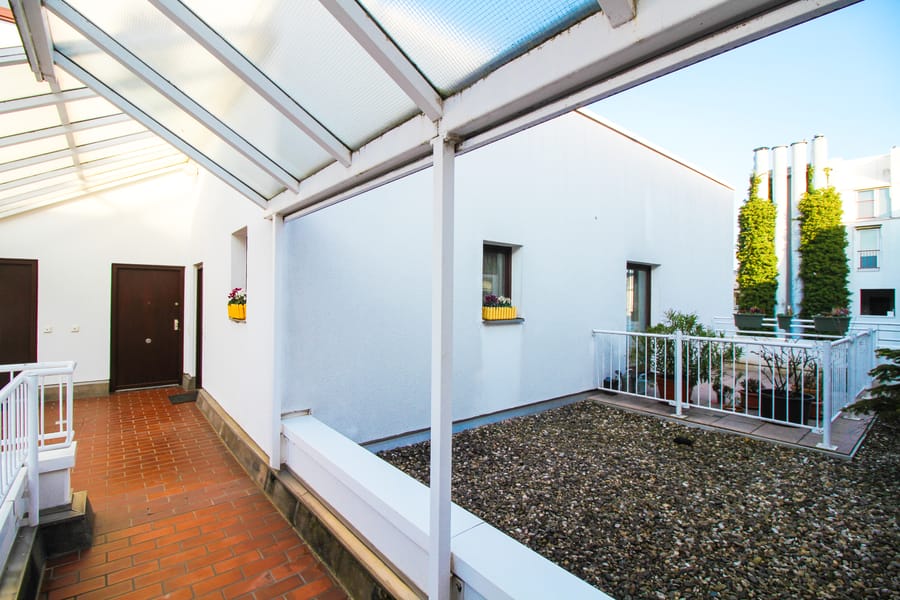 Blick Wohnungseingang - Maisonette mit Dachterrasse in Bestlage Köln-Altstadt
