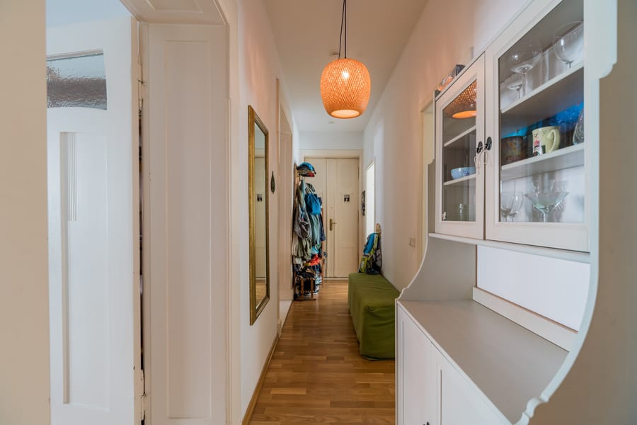 Flur - TOPLAGE! 3-Zimmer-Altbau-Wohnung nähe Boxhagener Platz