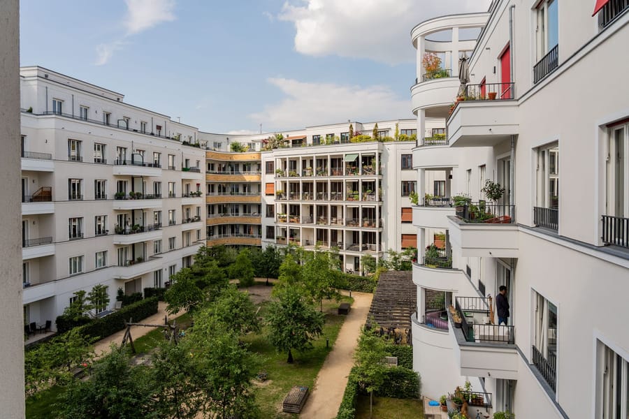 44_आंगन - बॉक्सहागेनर कीज़ में सपनों का अपार्टमेंट - कोई कमीशन नहीं